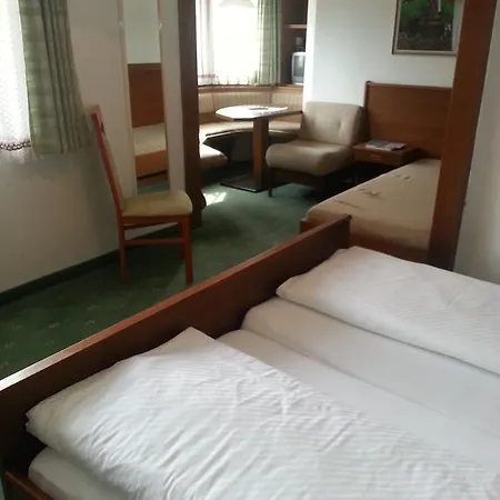 فندق Garni Dietrich 2*